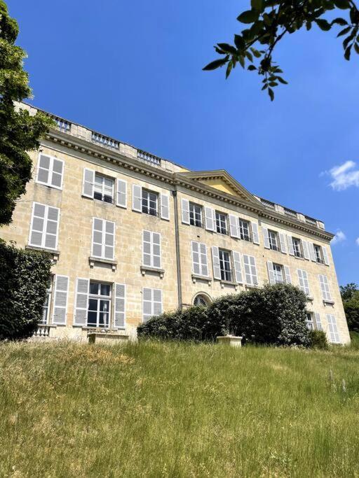 Romantique Jacuzzi, Au Chateau A 30 Min De Paris Appartement Limay Buitenkant foto