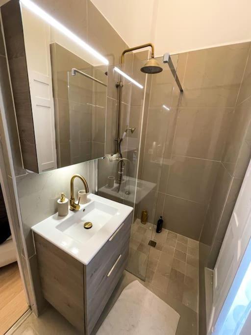Romantique Jacuzzi, Au Chateau A 30 Min De Paris Appartement Limay Buitenkant foto